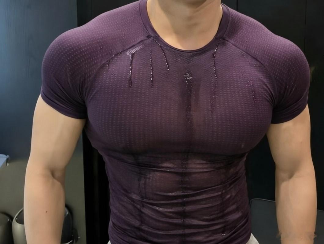 湿身大胸肌胸肌胸肌大赛男妈妈胸肌胸肌大大