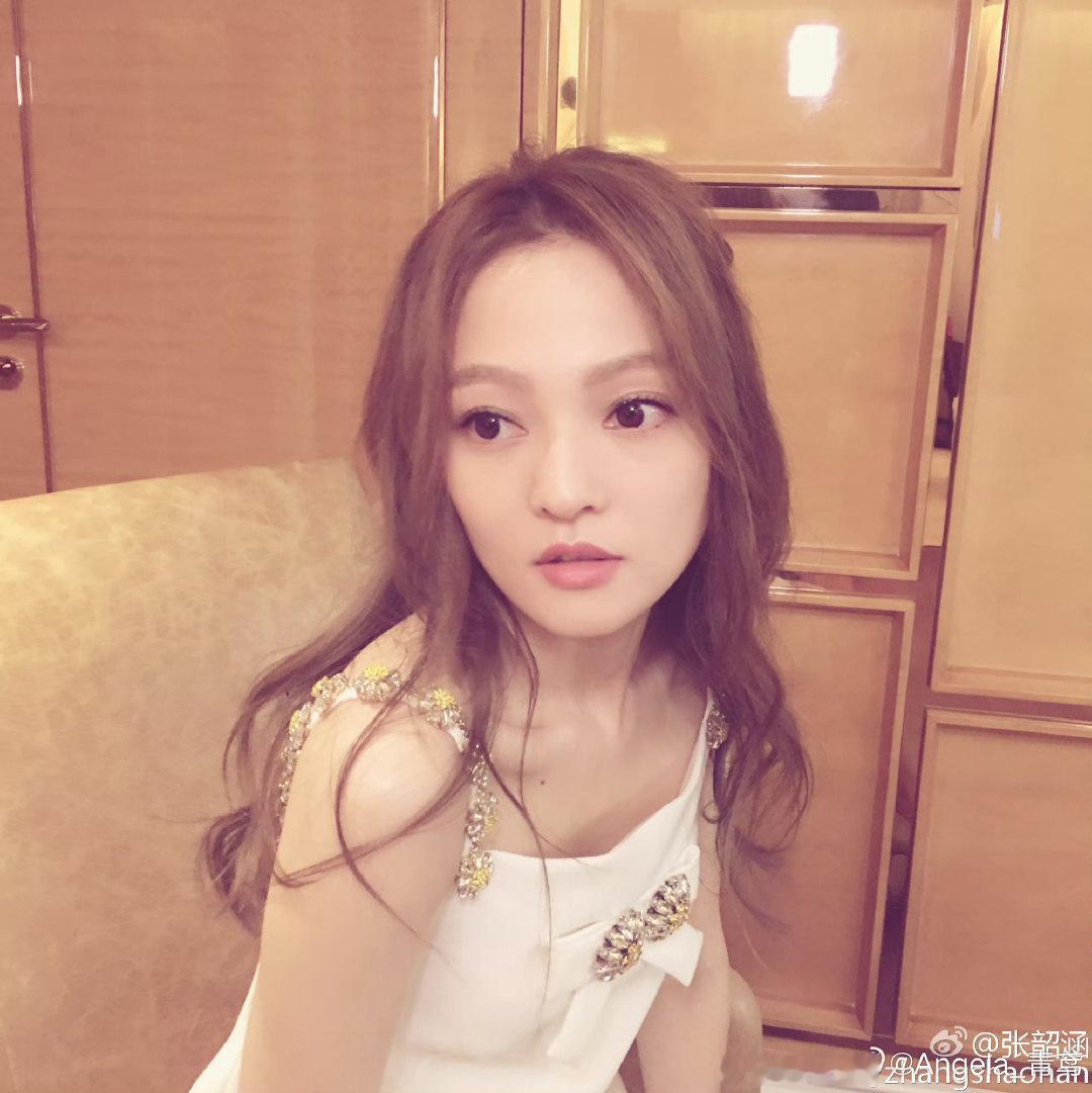 #张韶涵#考古一下！早期的涵真的好萌好美(˵>ㅿ