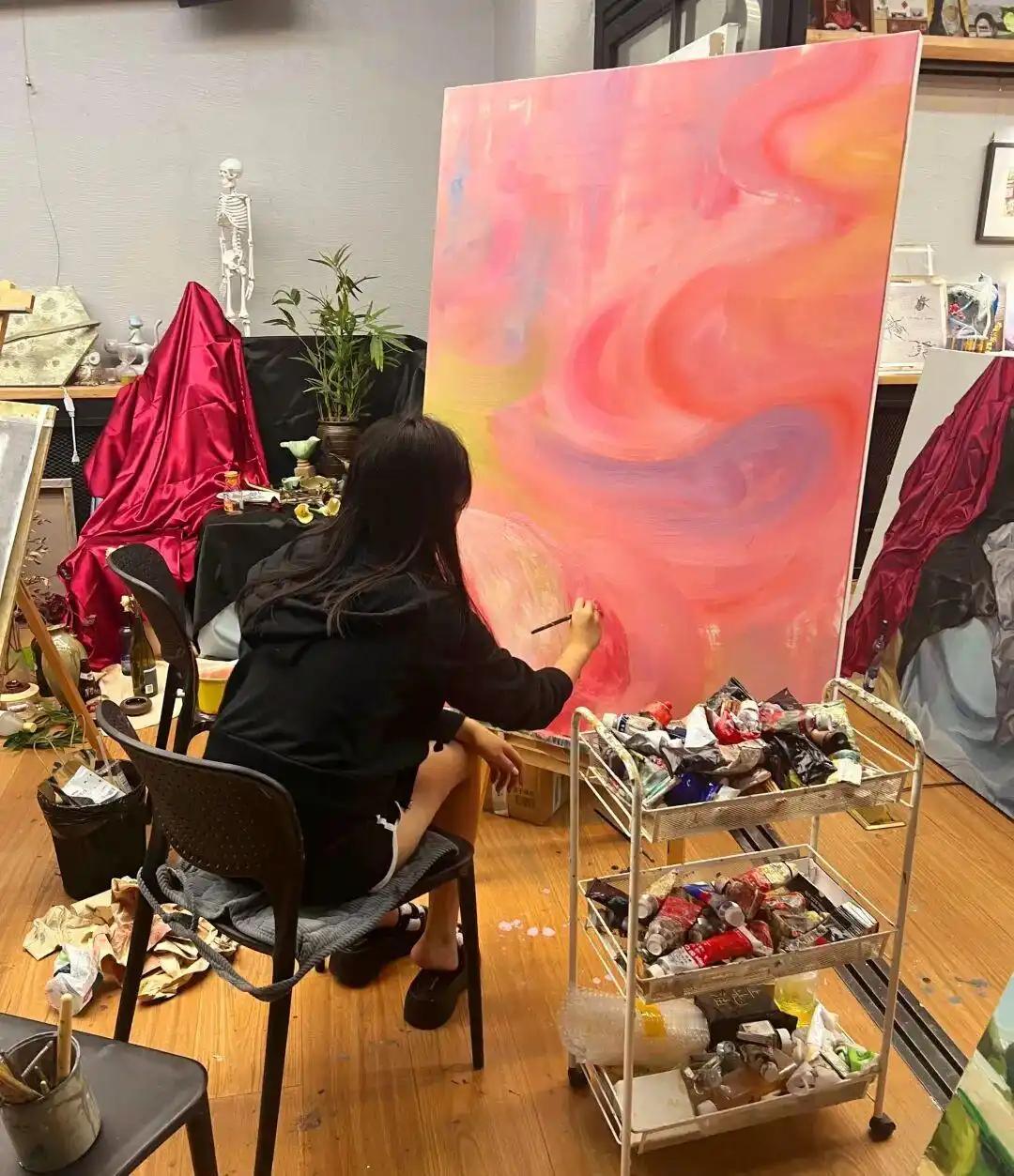 王诗龄和黄多多画作又被摆一块比，一个抢眼一个朴实，审美这事谁家没争过​​​