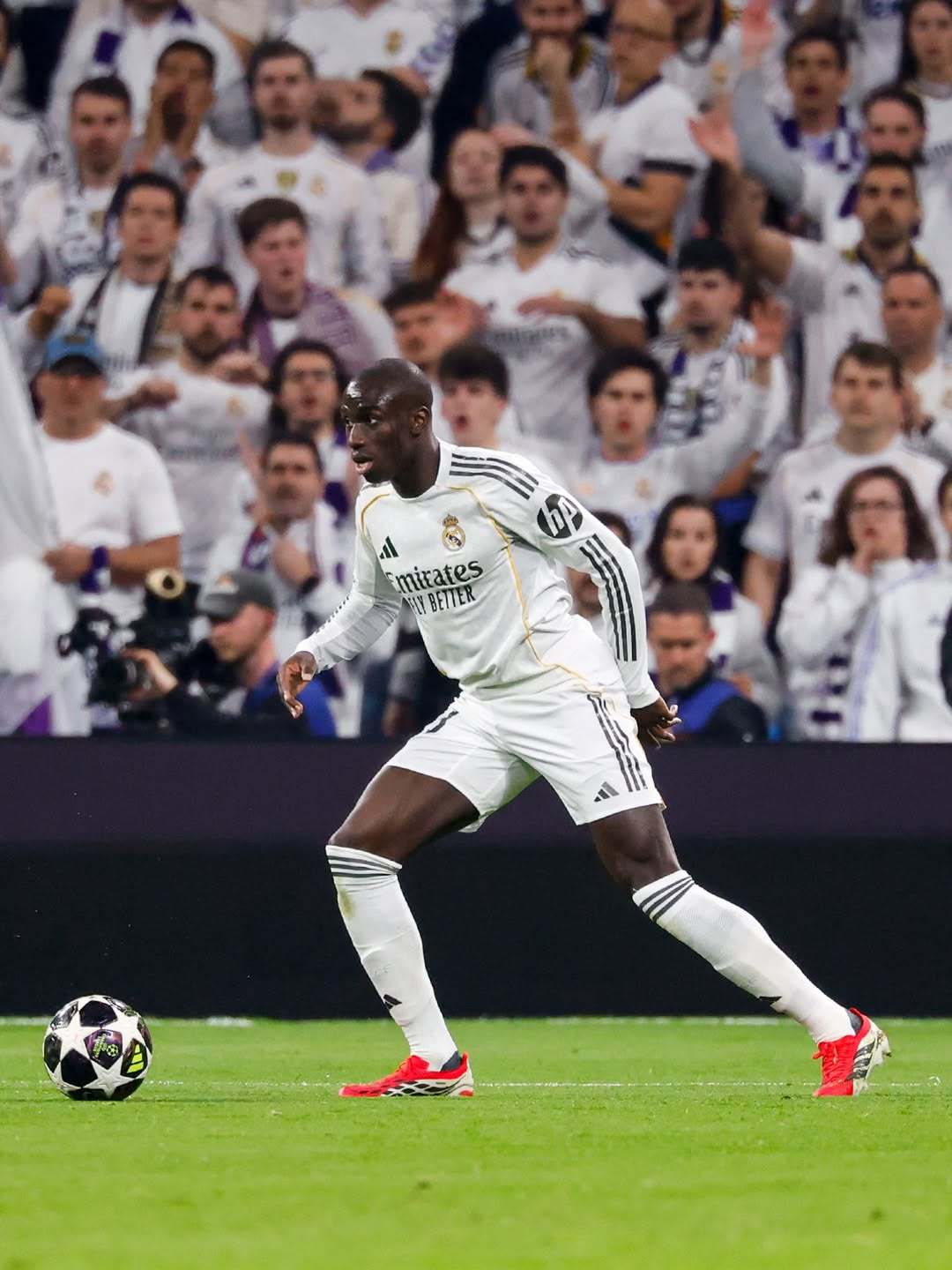 官方：门迪被诊断为右腿股二头肌肌肉拉伤。halamadrid