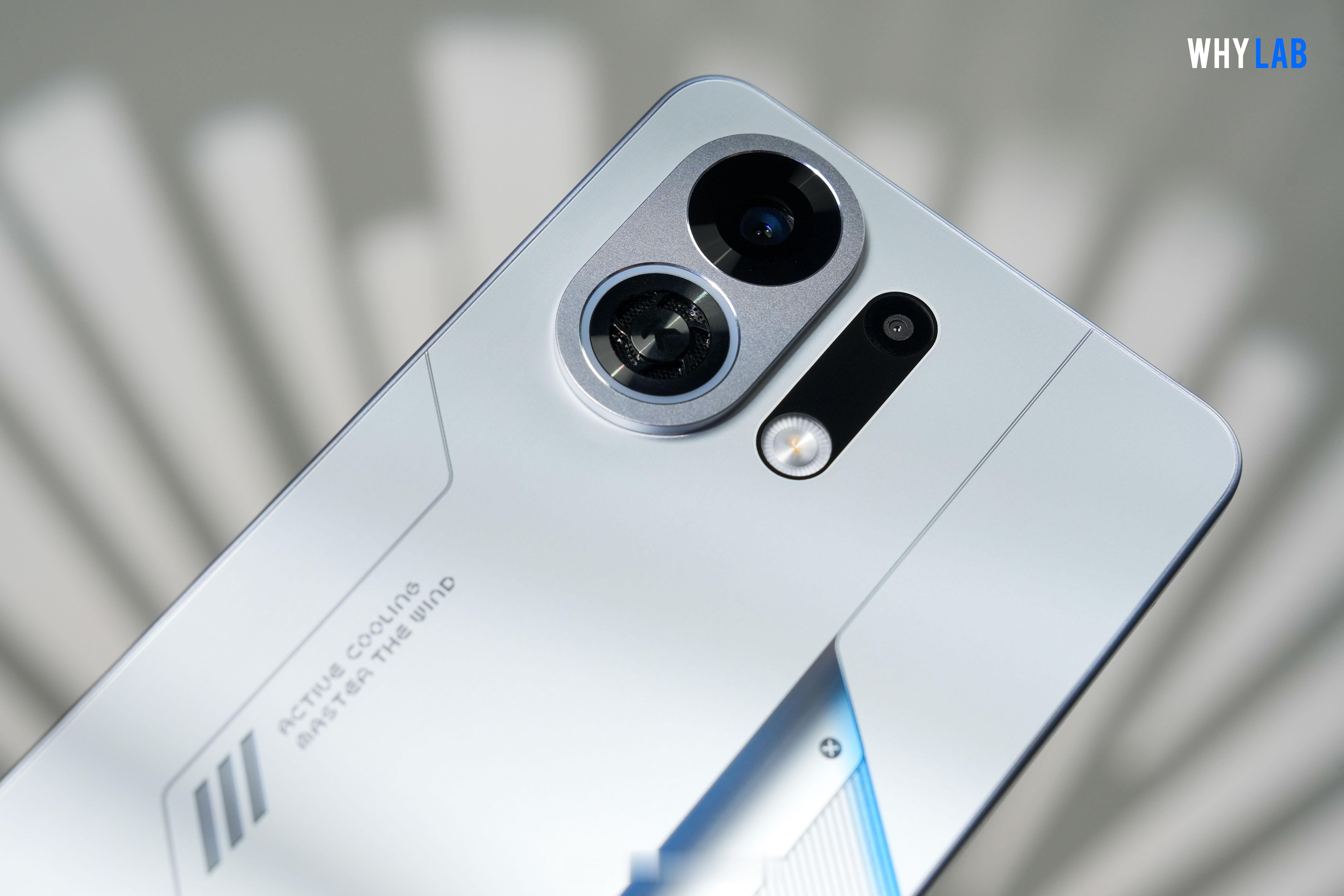 WHYLAB图赏拿到了OPPO首款搭载主动散热风扇的K13Turbo