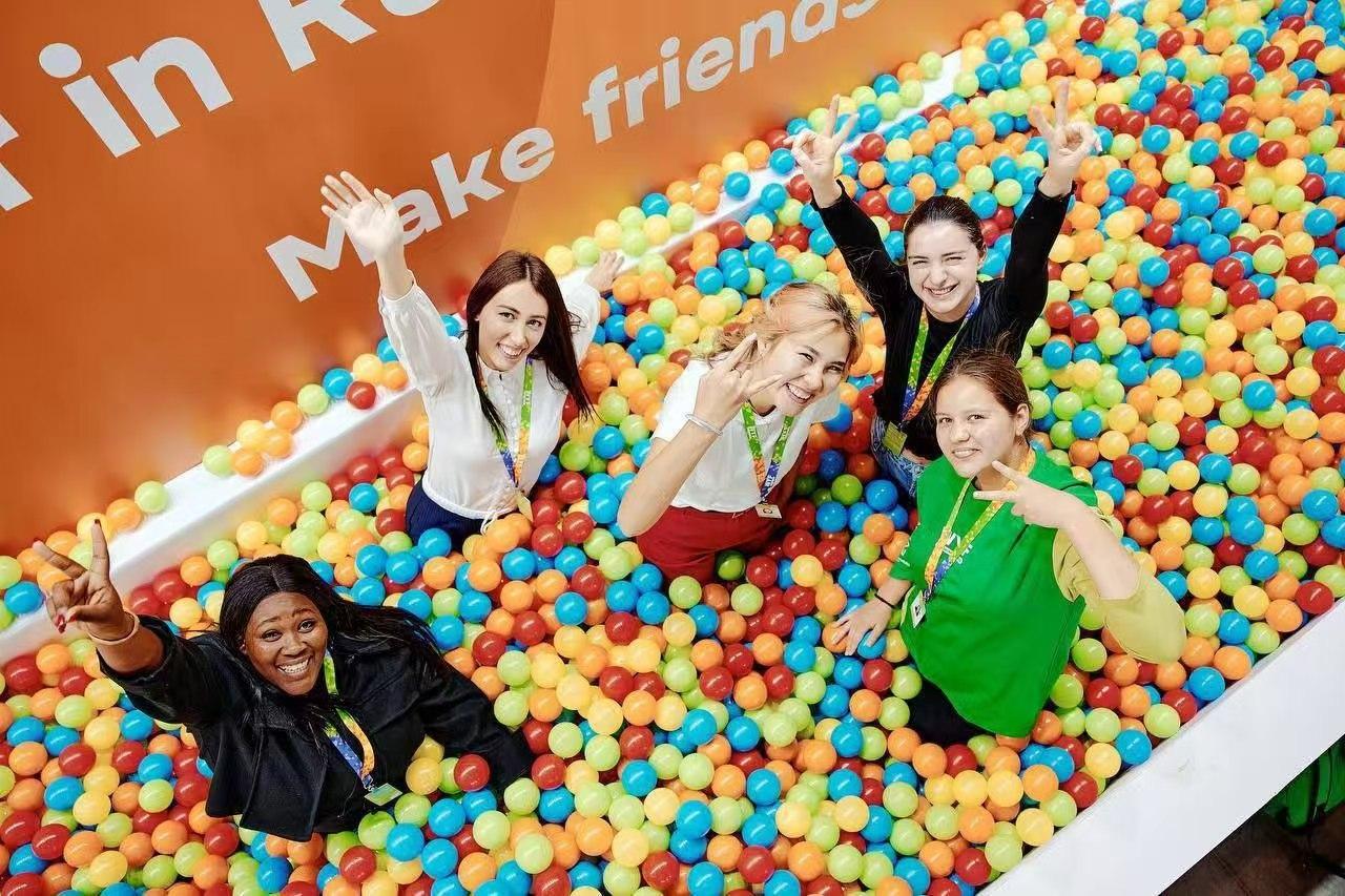 最可怕的事情，民族置换还是要发生了，俄罗斯要大规模引进印度劳工。莫斯科市长谢尔盖