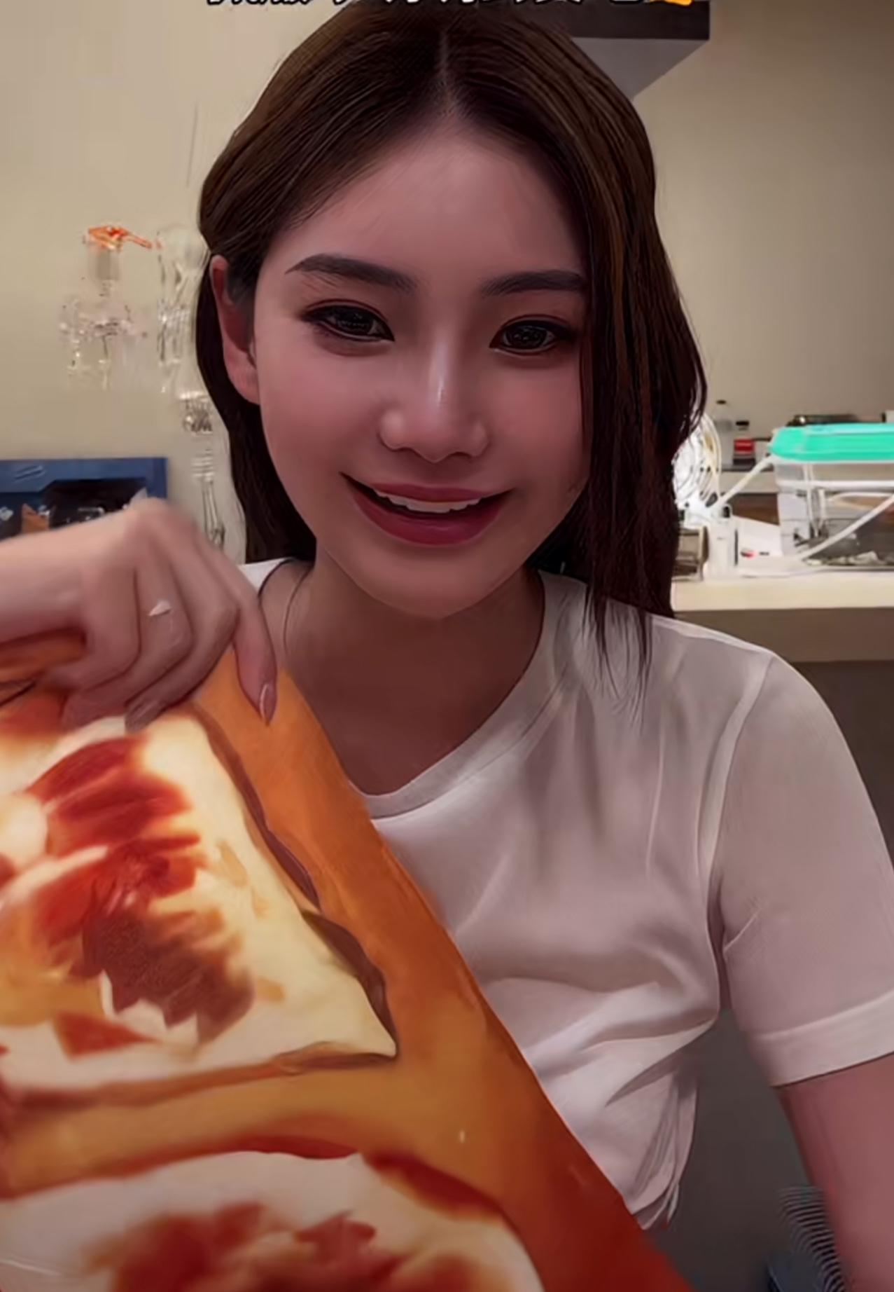 大S的女儿小玥玥在她的作文里面写到：“感谢梅梅妈妈会帮我扎星星辫子，带我给天上的