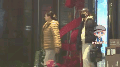 难怪李雨桐要疯啊，看到这里一切都说得通了。3月9日，薛之谦的妻子高磊鑫被拍到