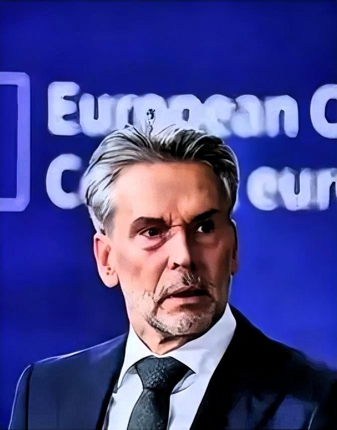 前几天，荷兰某官员放话了，说如果我们东方大国停止稀土供应，将会不惜一切代价，也会