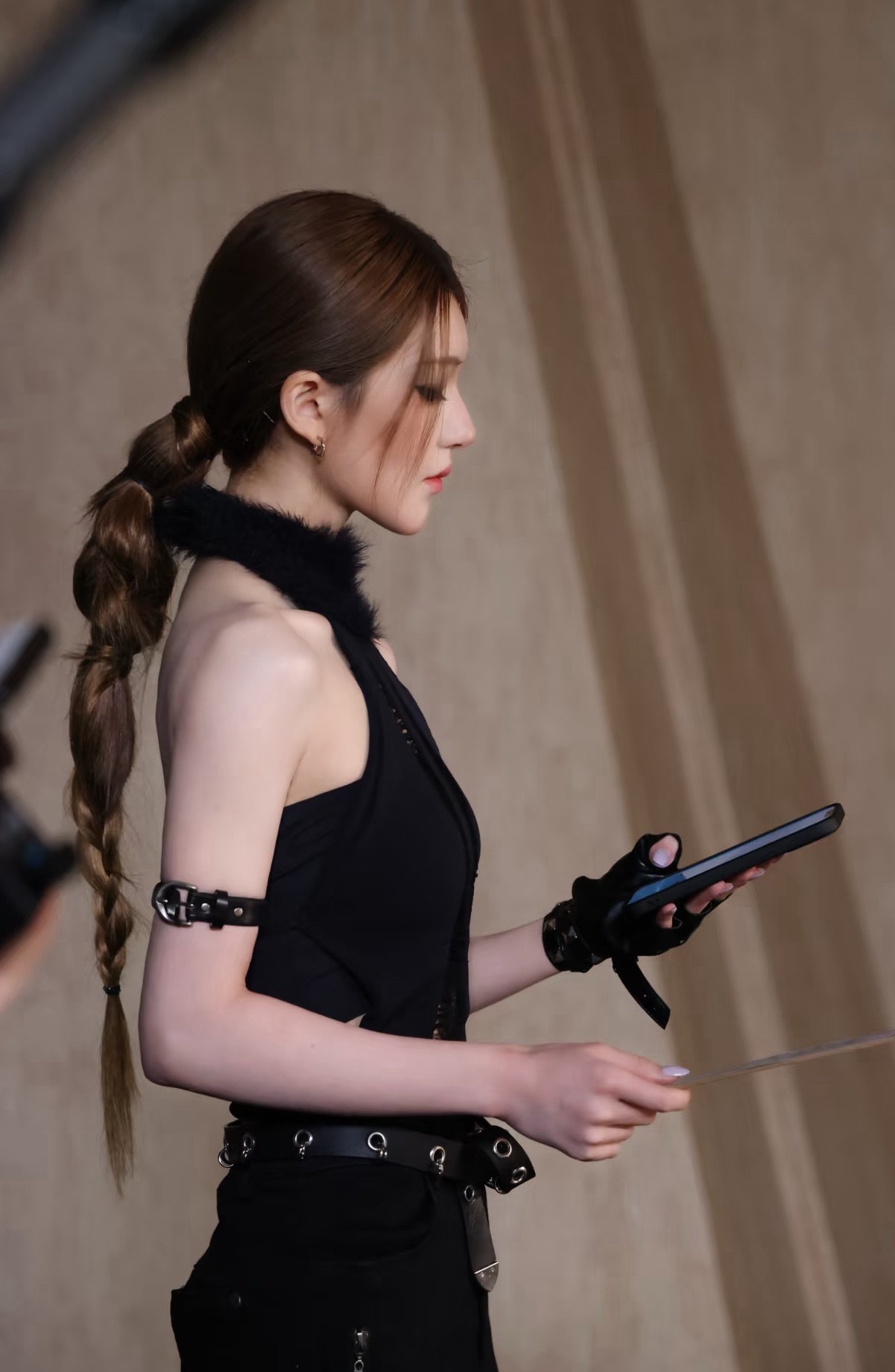 赵露思代言超自然行动组后，热度再次暴涨利润不断攀升，好耀眼的利润，好权威的代言人