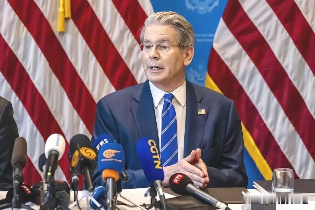 近日，美财长贝森特又跳出来放话了他称：“世界没法承受一个贸易顺差达到一万亿美元的