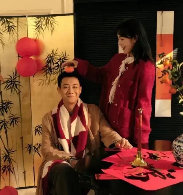 #新锐创作者成长计划#张佳宁和高至霆在一起了，但是一个1989年出生，一个1
