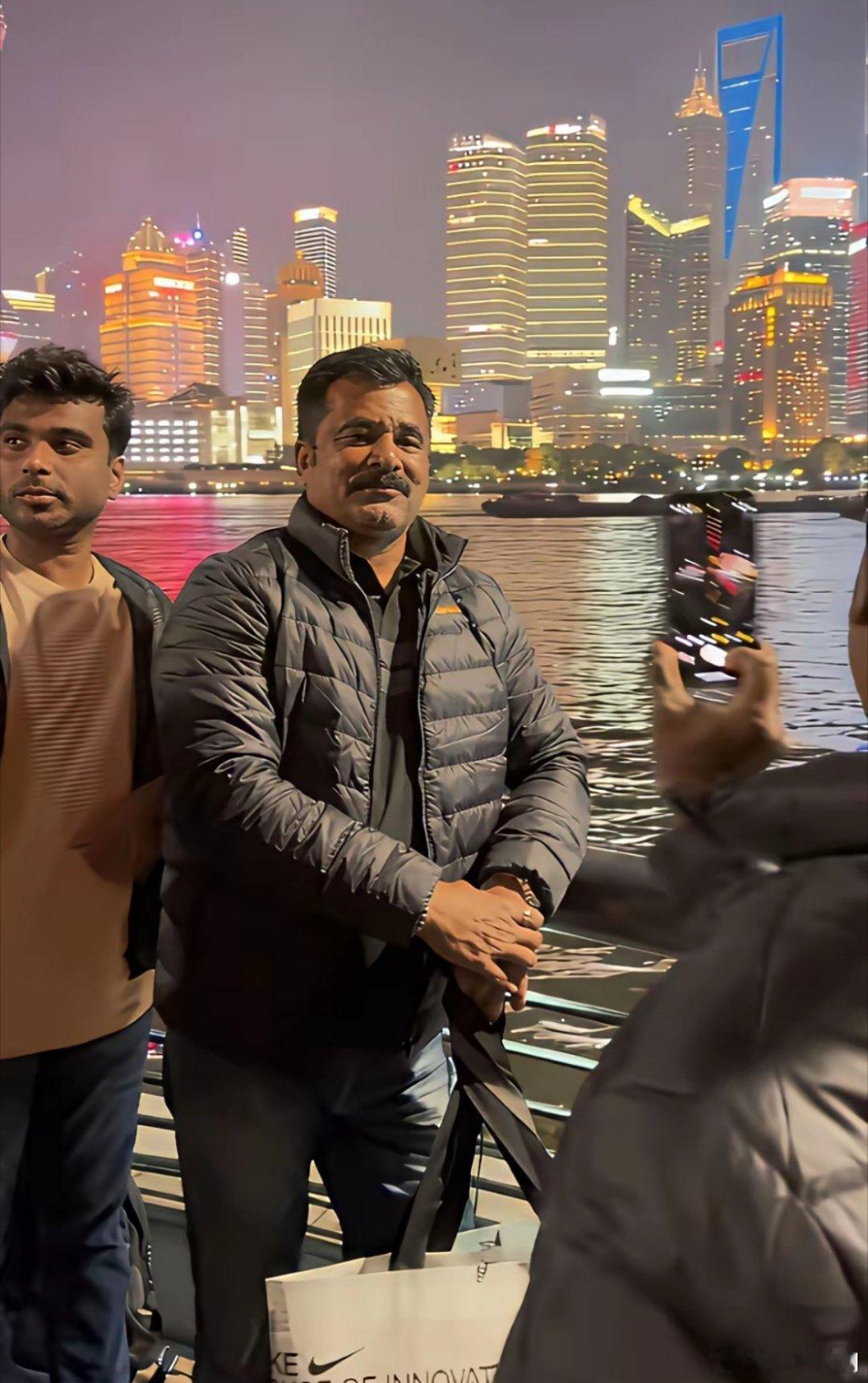 面对“东方小孟买”，阿三们面色凝重。