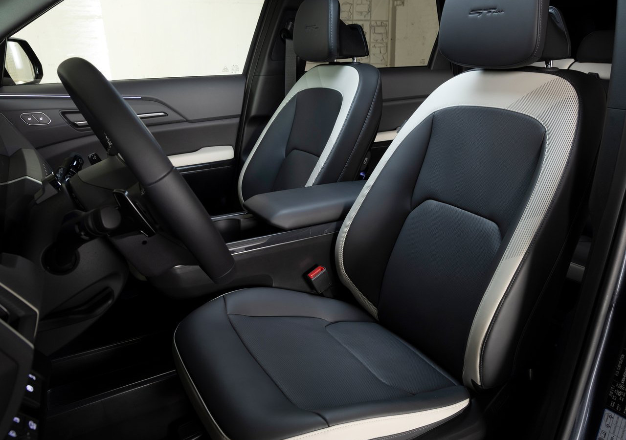 起亚ev52026款起亚EV5，紧凑型纯电SUV，起亚全球家用纯电车型。车