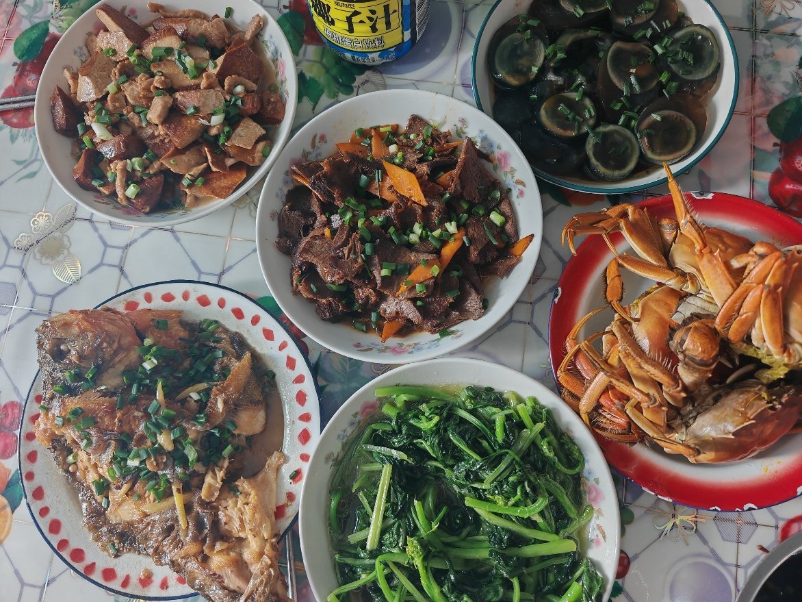 午餐大家中秋快乐，我吃饭啦，你们吃的啥​​​