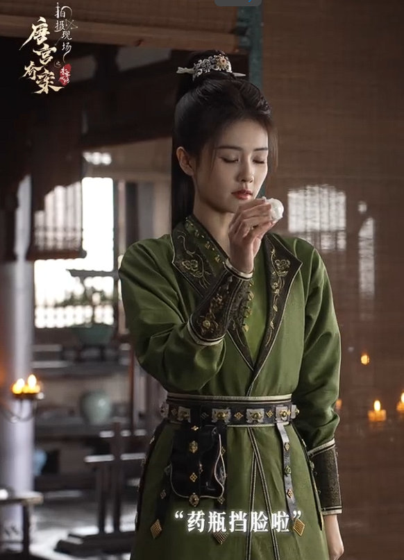 县主李佩仪压迫感白鹿开机前后一秒切换情绪白鹿开机前后一秒切换情绪，谁懂县主李