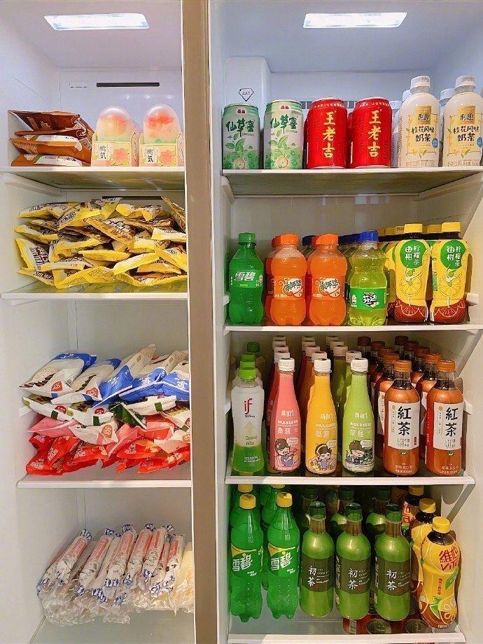 夏天的安全感来自冰箱[比心]​​​
