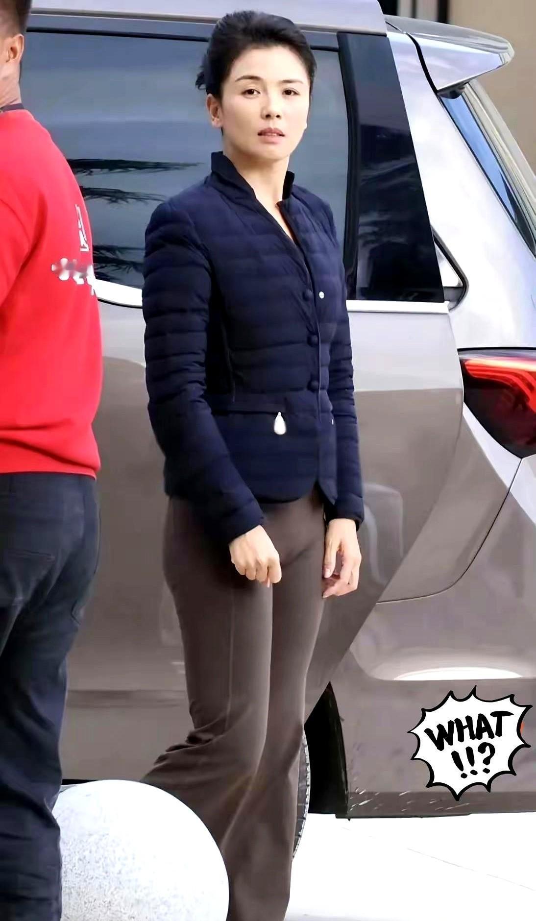 “腿粗穿不了牛仔裤？”刘涛把这条旧观念撕得稀碎。九月活动，她套了件宽大西