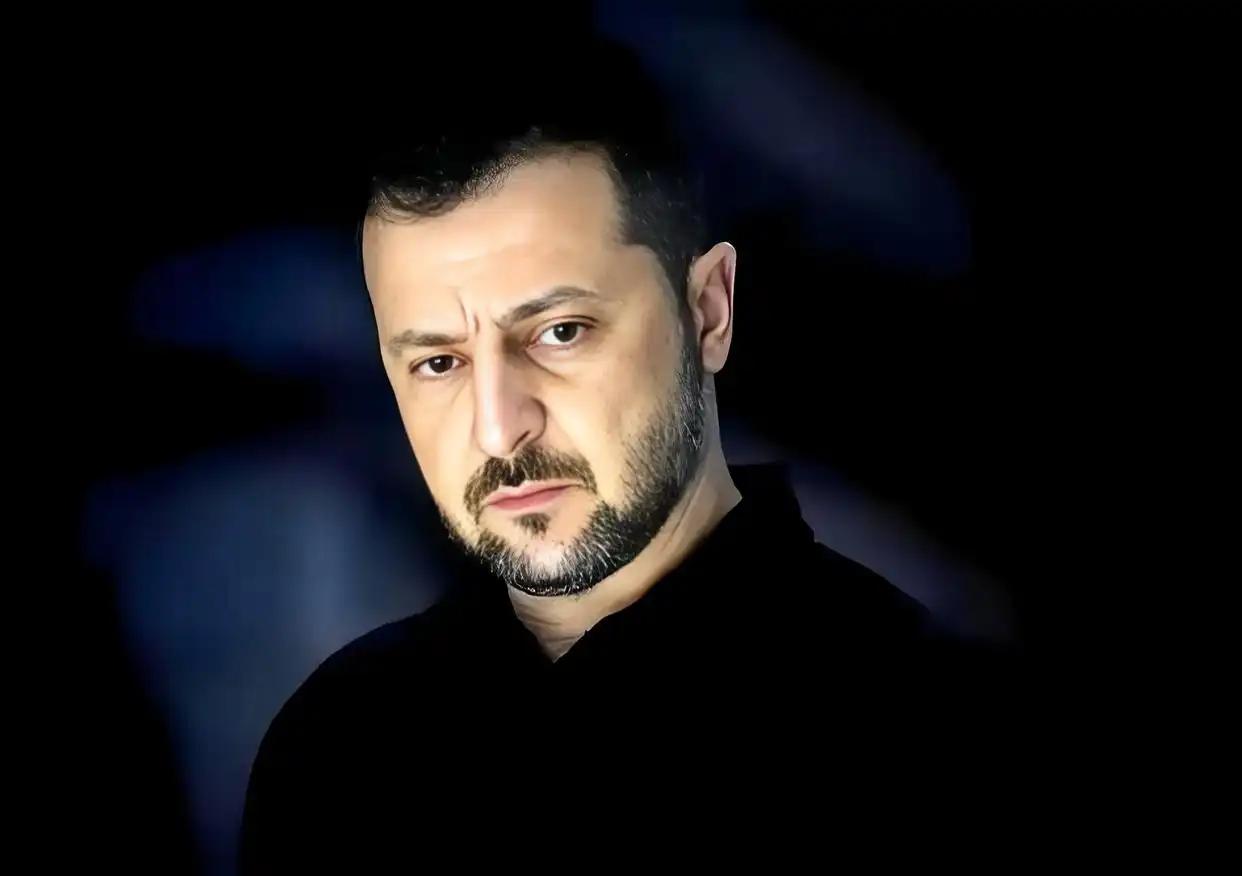 三重危机围剿乌克兰！德方要钱求救，美方断供离场，内部塌方无解。乌克兰如今