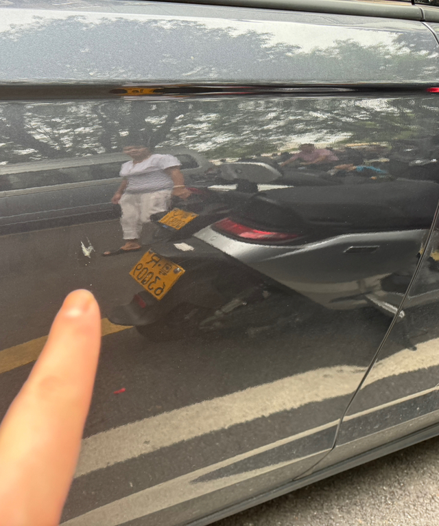 给开门杀了一开始以为是脏了友友们，这个不补问题大不大