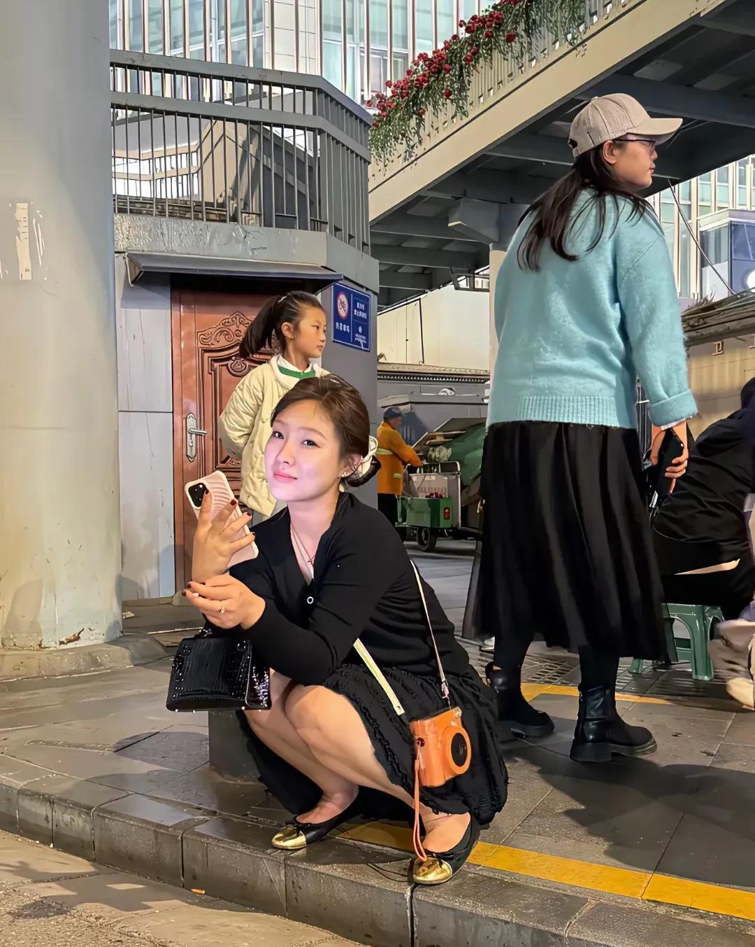 女孩子抽烟？为什么现在什么社会了还有些人对女孩子抽烟噗之以鼻？