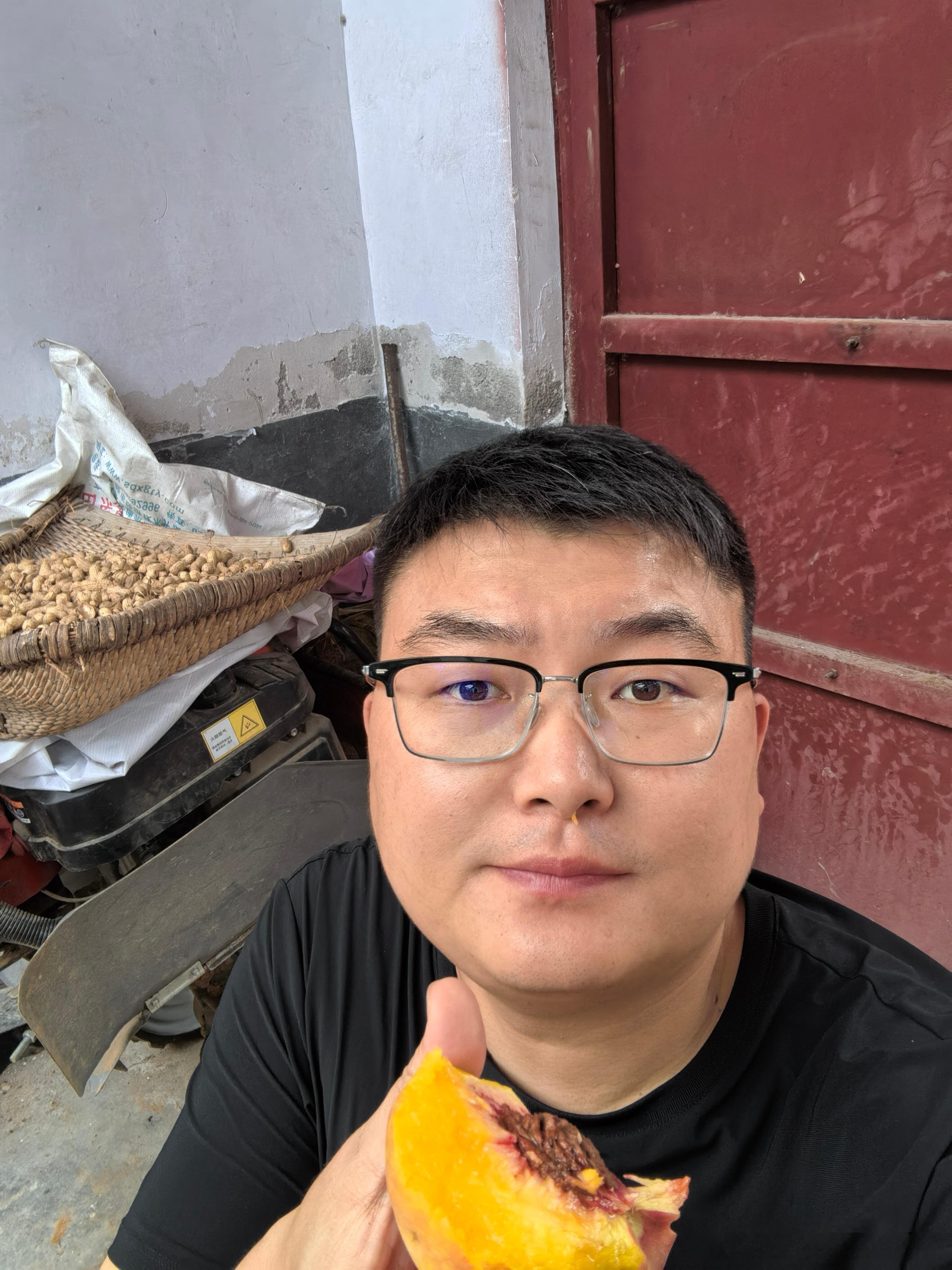 吃桃子，做罐头​​​