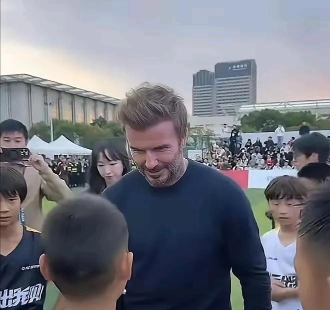 孙继海不能得理不饶人！如果张卓毅家庭条件确实不好，又愿意赔偿5万元钱也可以了，只
