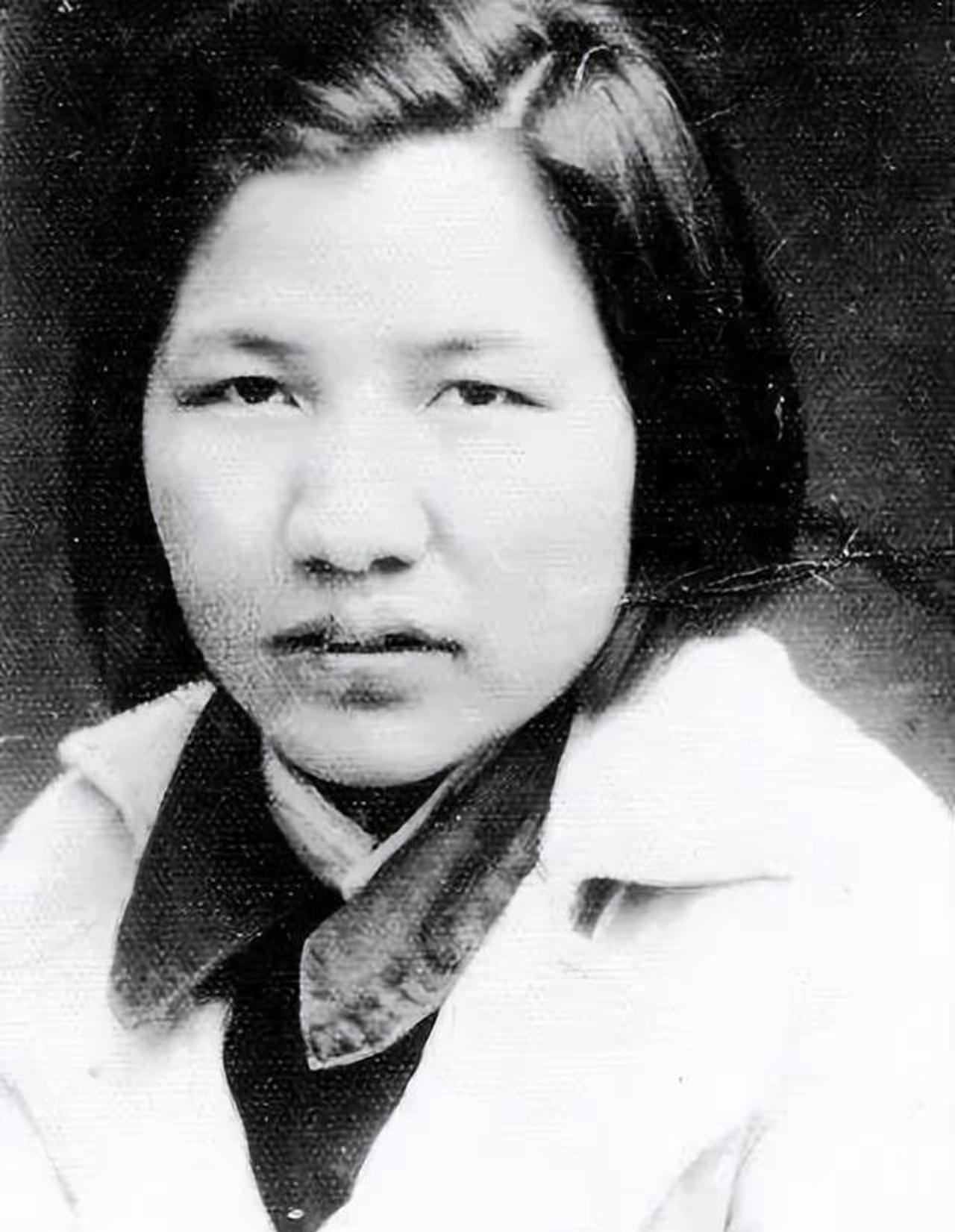 毛主席的侄女毛远志1990年夏天，北京协和医院。毛主席的侄女毛远志，安安静静