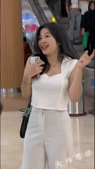 被冤枉被敲头，还无法辩解！