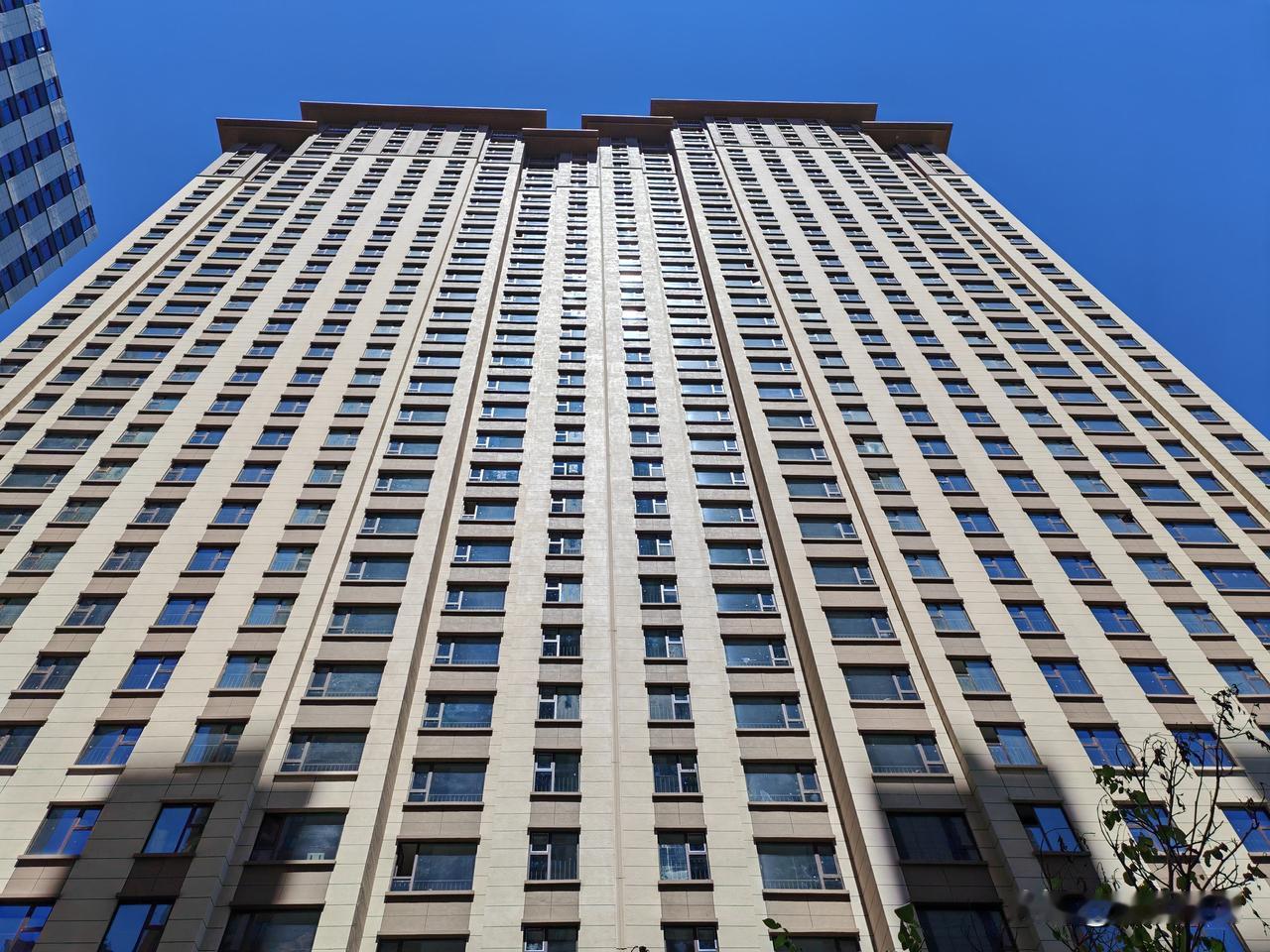 其实谈起晒家乡的这件事情，我的家乡就是地处在青藏高原的边陲小城海拔2200多米，