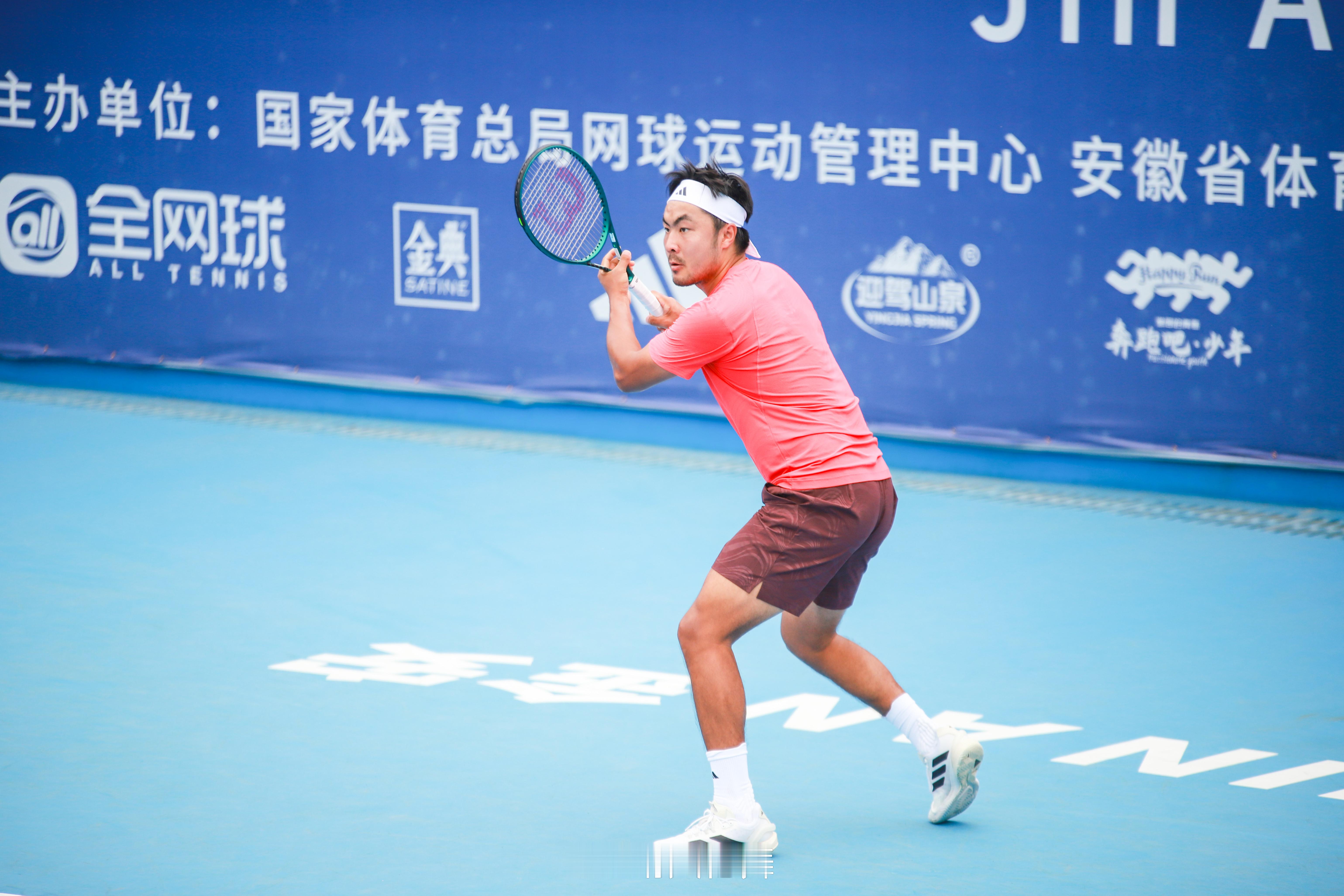 ITF莫纳斯提尔M25四分之一决赛特日格乐🇨🇳以6-2/6-3击败罗伯特🇫