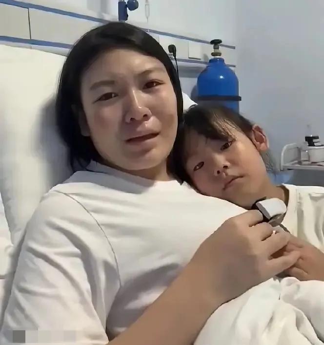 网上那个患癌妈妈临终托孤的事，看底下的评论，大家真是出奇的一致。同情归同情，