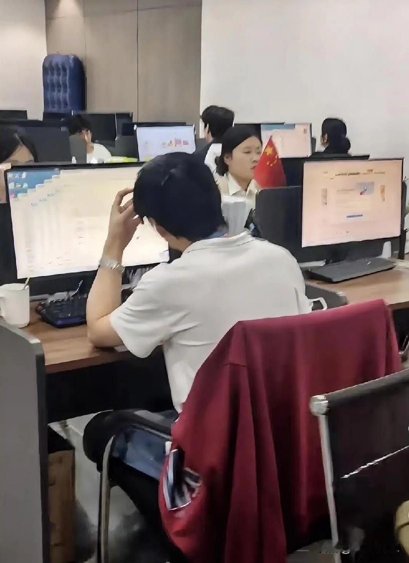 技术要增编一个某银行驻场工程师的招聘需求通过了，在和部门负责人对候选人画像的时候