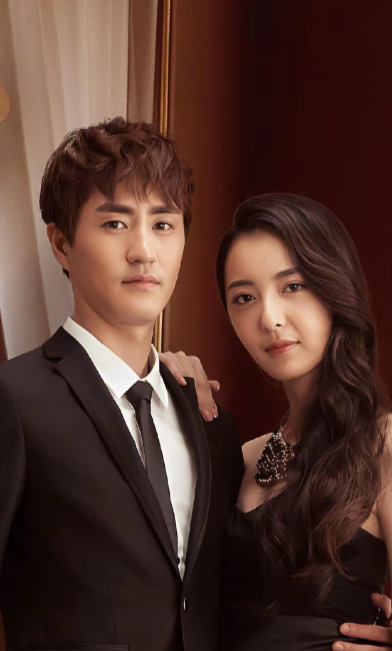 杨玏分手的残忍真相，是他活成了自己当年抛下的米露。当年他28岁，一头扎进事业，