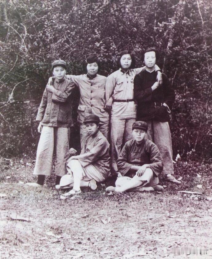 中华工农兵苏维埃第一次全国代表大会于1931年11月7日至20日在江西瑞金召开，