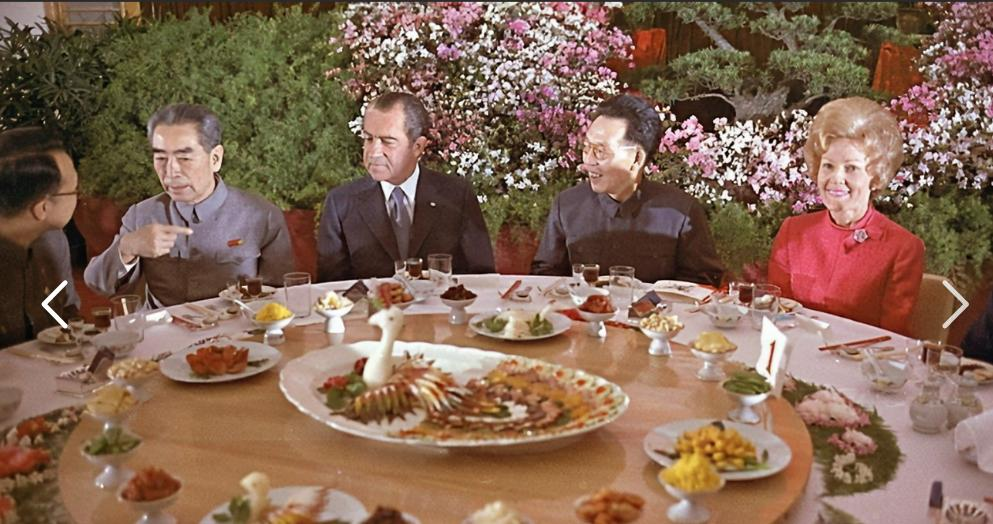 1972年，毛主席与尼克松谈话，突然听到美方一个人员的身上传出了异响。于是，毛主