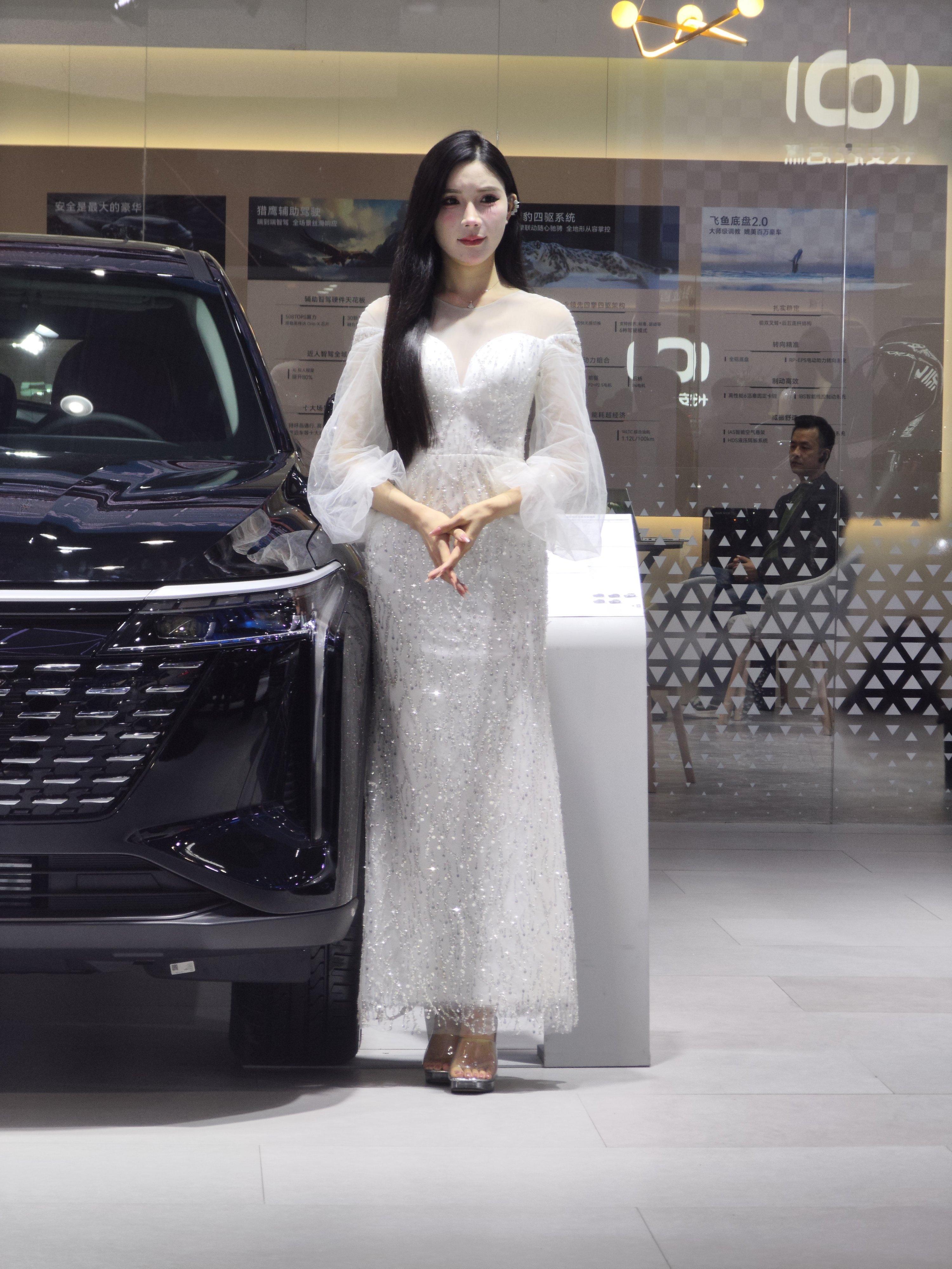 美女的魅力能有多大？