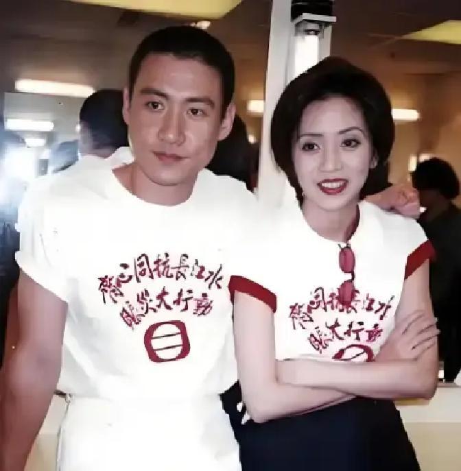 梅艳芳走后，医院那笔85万的费用没人管，张学友直接掏钱结清了。可他的妻子罗美薇，却因为在送别仪式上不