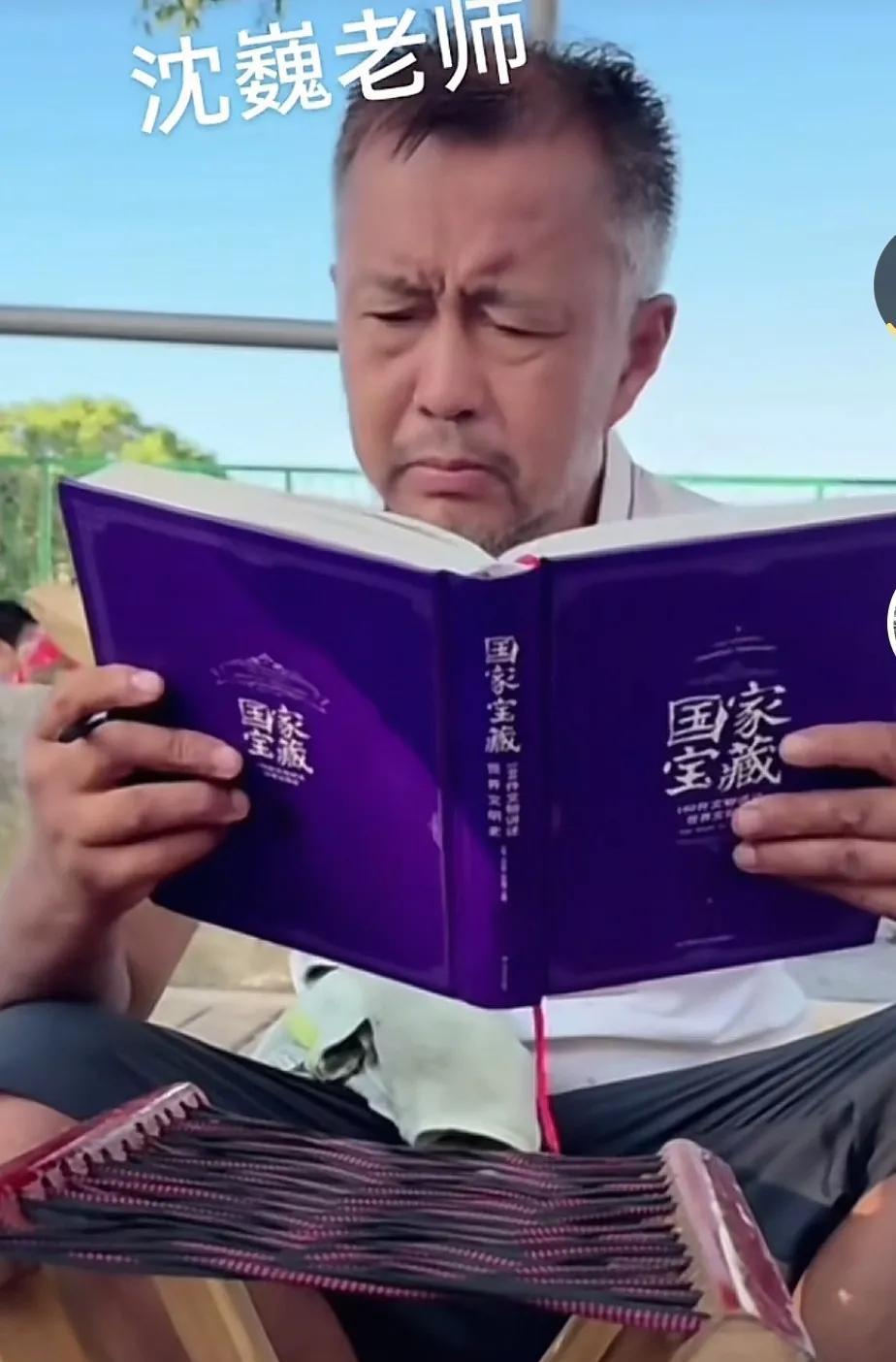 有人问沈老师：陈佩斯和赵本山谁是小品之王？沈老师面对这样二选一的问题，一般不会