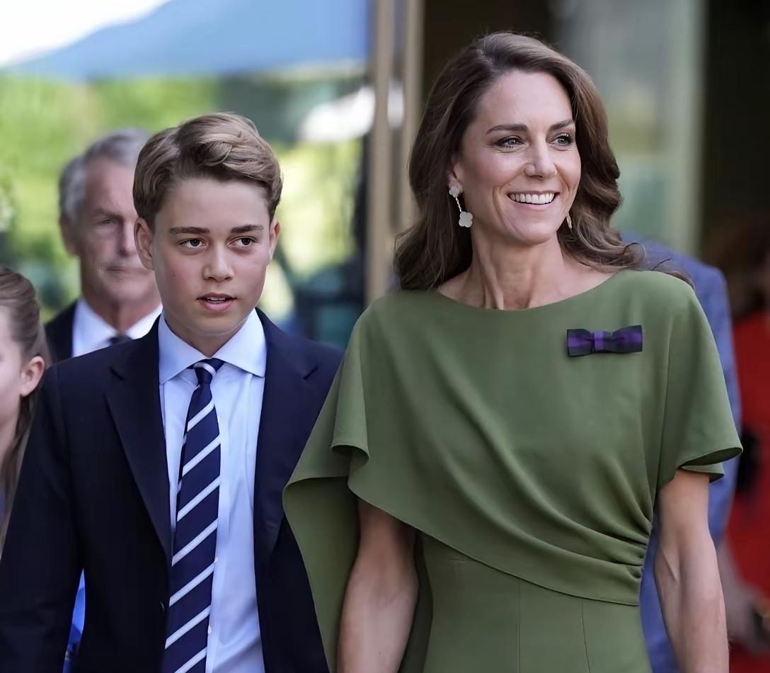 凯特王妃，真的太了解梅根了！梅根回国了，凯特是“避之不及”！并非她怕梅根，而