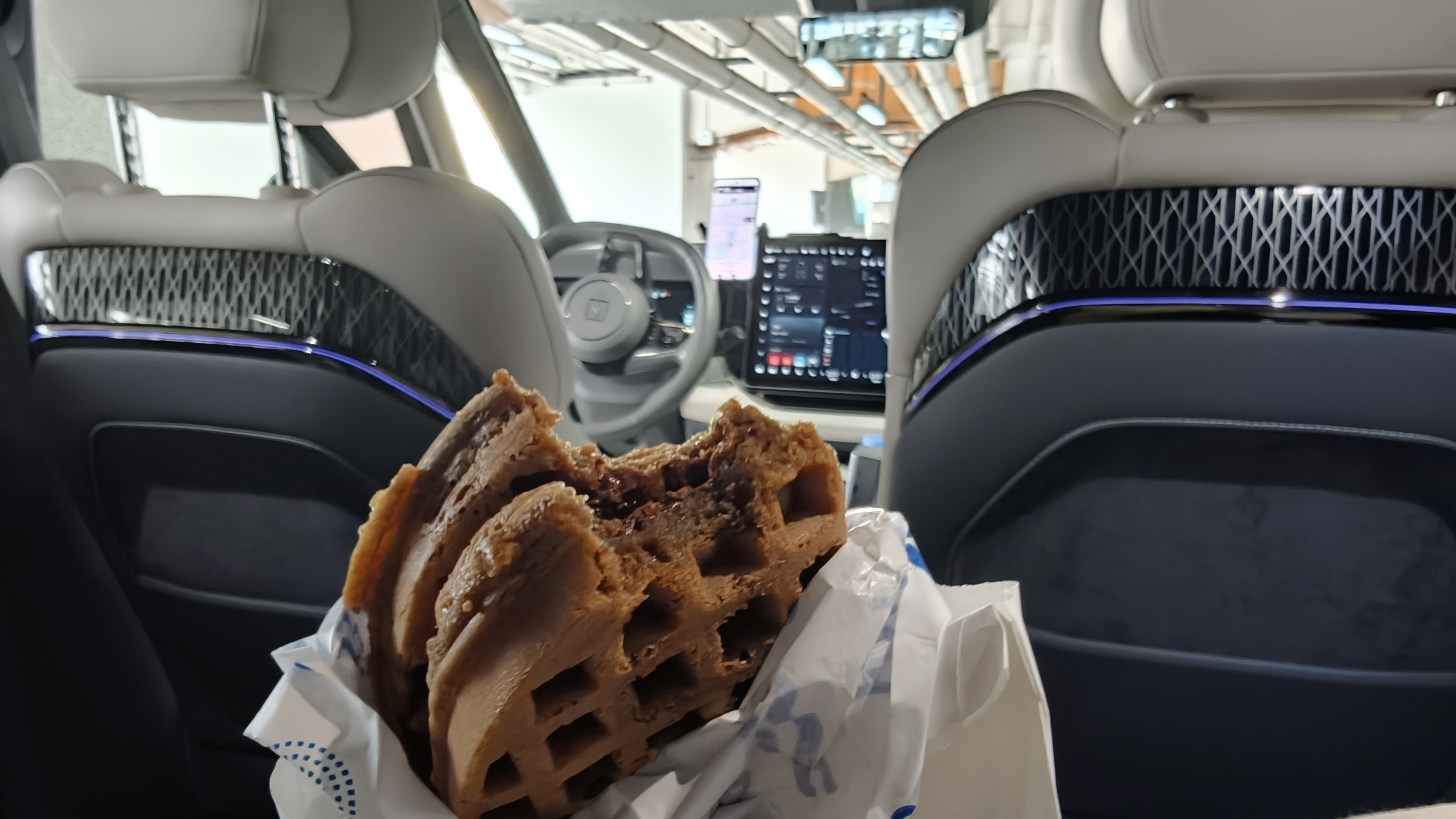 哇……好吃到咧！！！热量炸弹让做的傍晚充满了力量