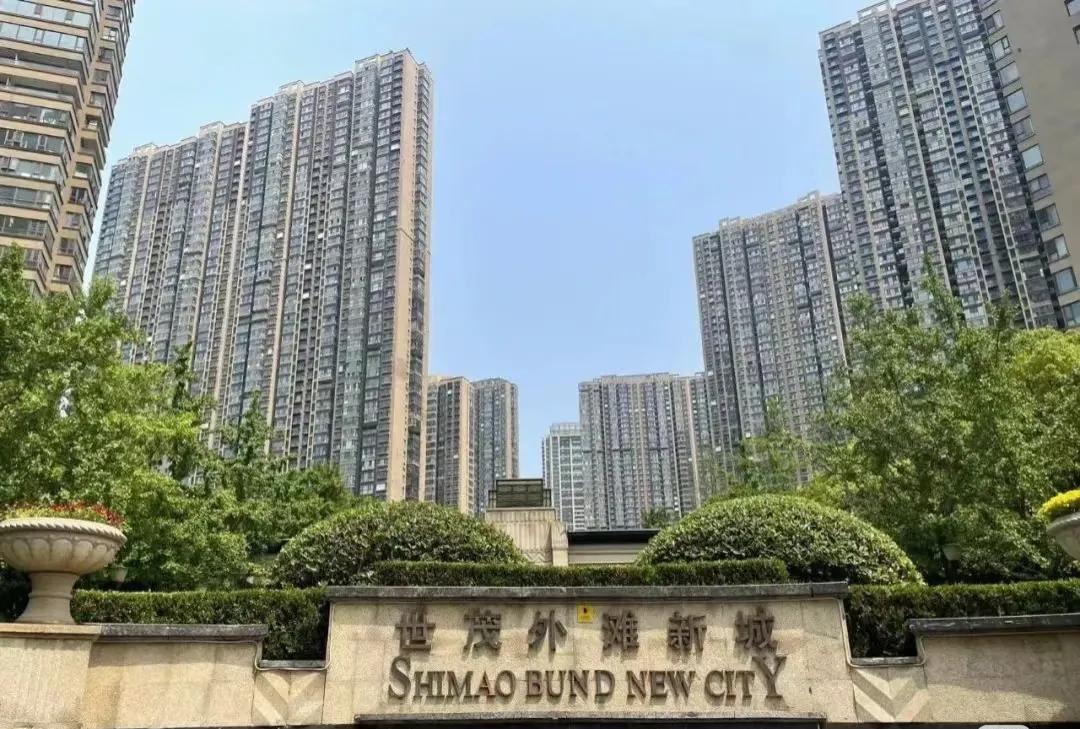 南京世贸外滩新城从6万降到1.9万！南京一代神盘，卖爆了！巅峰期卖