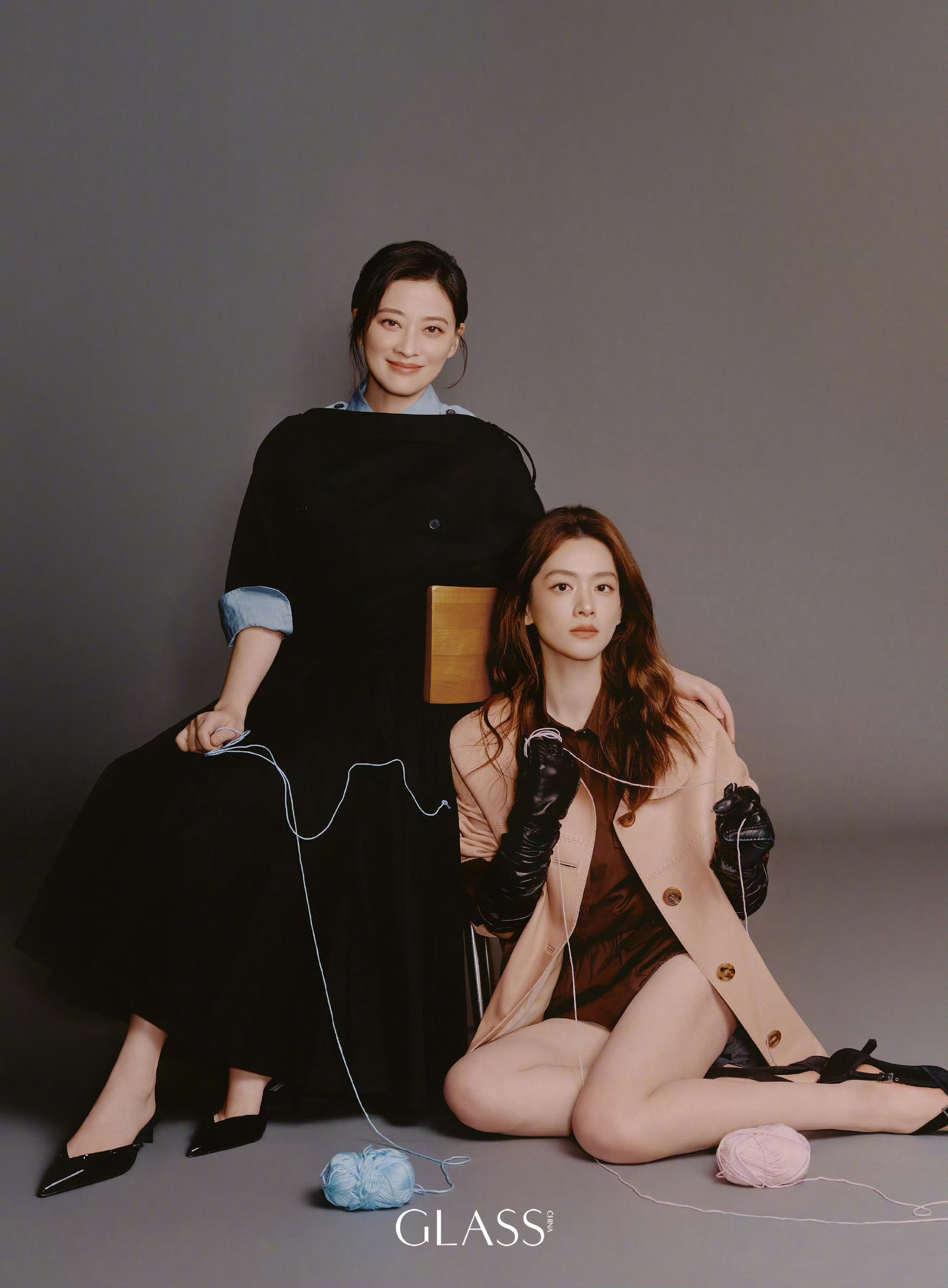 陈昊宇、梅婷｜GLASS中文版三月刊封面封面身穿Prada2026春夏系列，