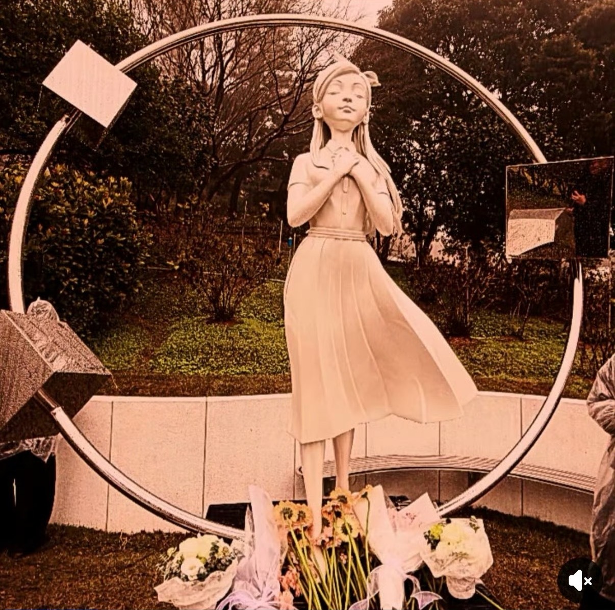 康永哥发文怀念大s💧“你应该被好好疼爱的，但命运终究安排你要一直坚强。”“你留