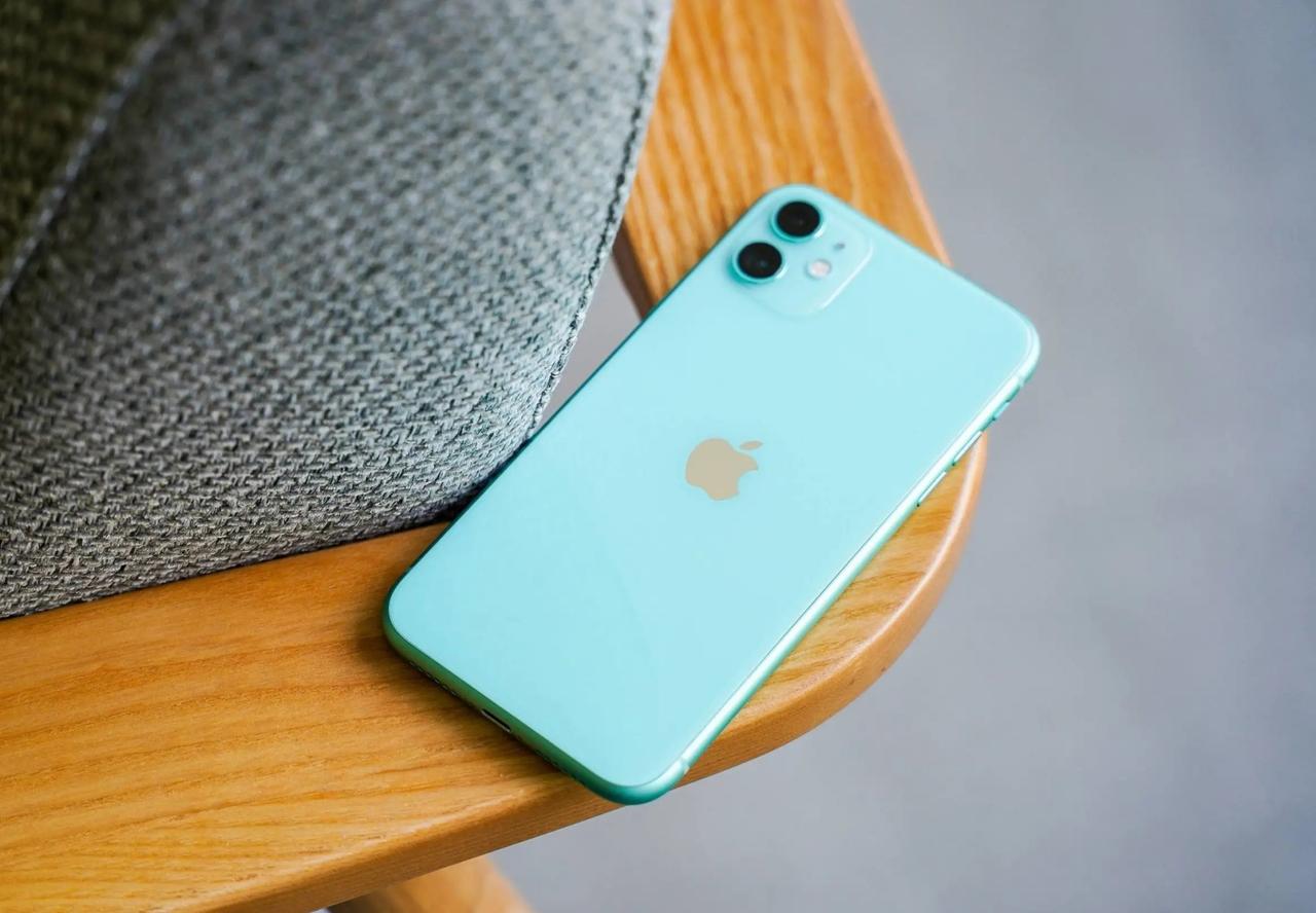 7年前，苹果发布了iPhone11。这台曾经的一代神机，最近被苹果划进了“过时