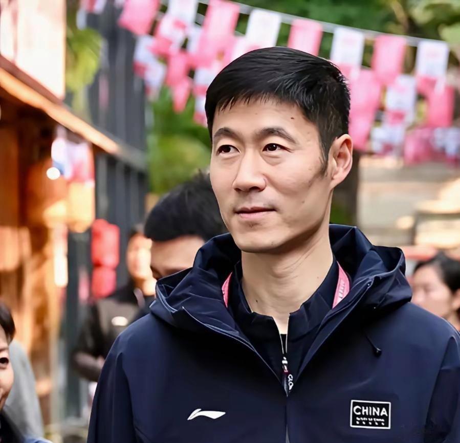 王励勤这把，太狠了孙颖莎彻底不卷了，能不打的比赛，基本上都不打了王曼昱也开始减压