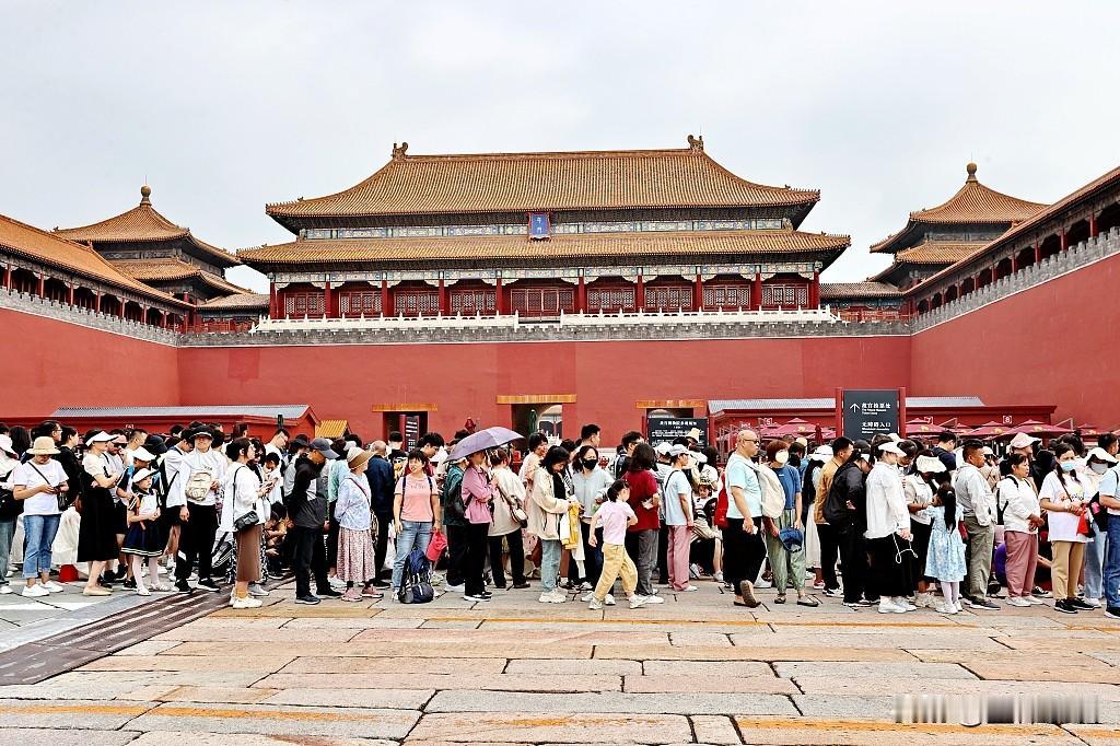 【2026年7月北京最新避坑指南】这8个景点，60岁以上没提前约，到了门口真进不