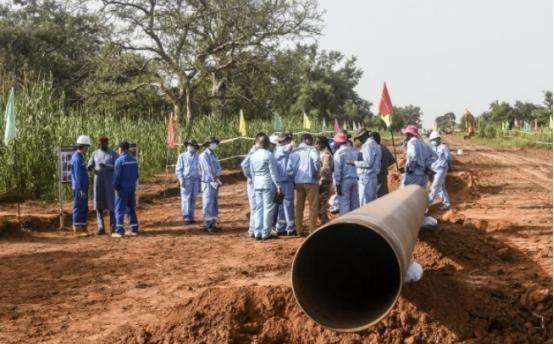 与东大闹掰之后，尼日尔是否后悔了呢？油价涨得没边，电也供不上，好好的日子被折腾得