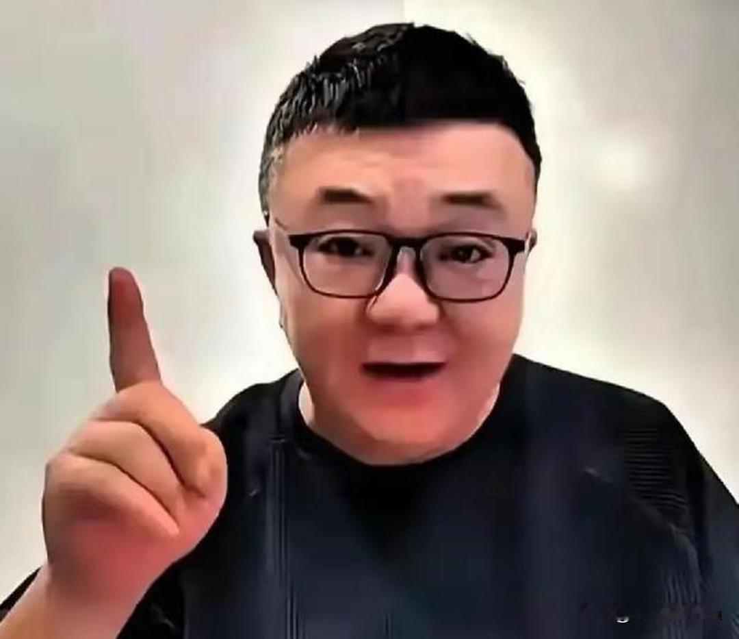 董路教练对中国足球有何贡献董路深耕青少年草根青训，打造足球小将梯队，挖掘普通家庭