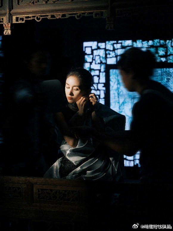 我以为长大后会自动变成王子文谁懂这个的含金量！人类果然还是很难拒绝高智感类型！