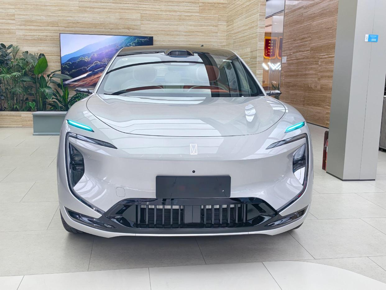 试驾阿维塔07L，家用大五座很合适
