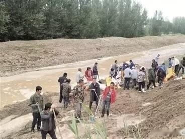 露营致命选址5个家庭出游仅1人幸存‼️汛期户外安全警钟为谁而鸣？近日内蒙古乌