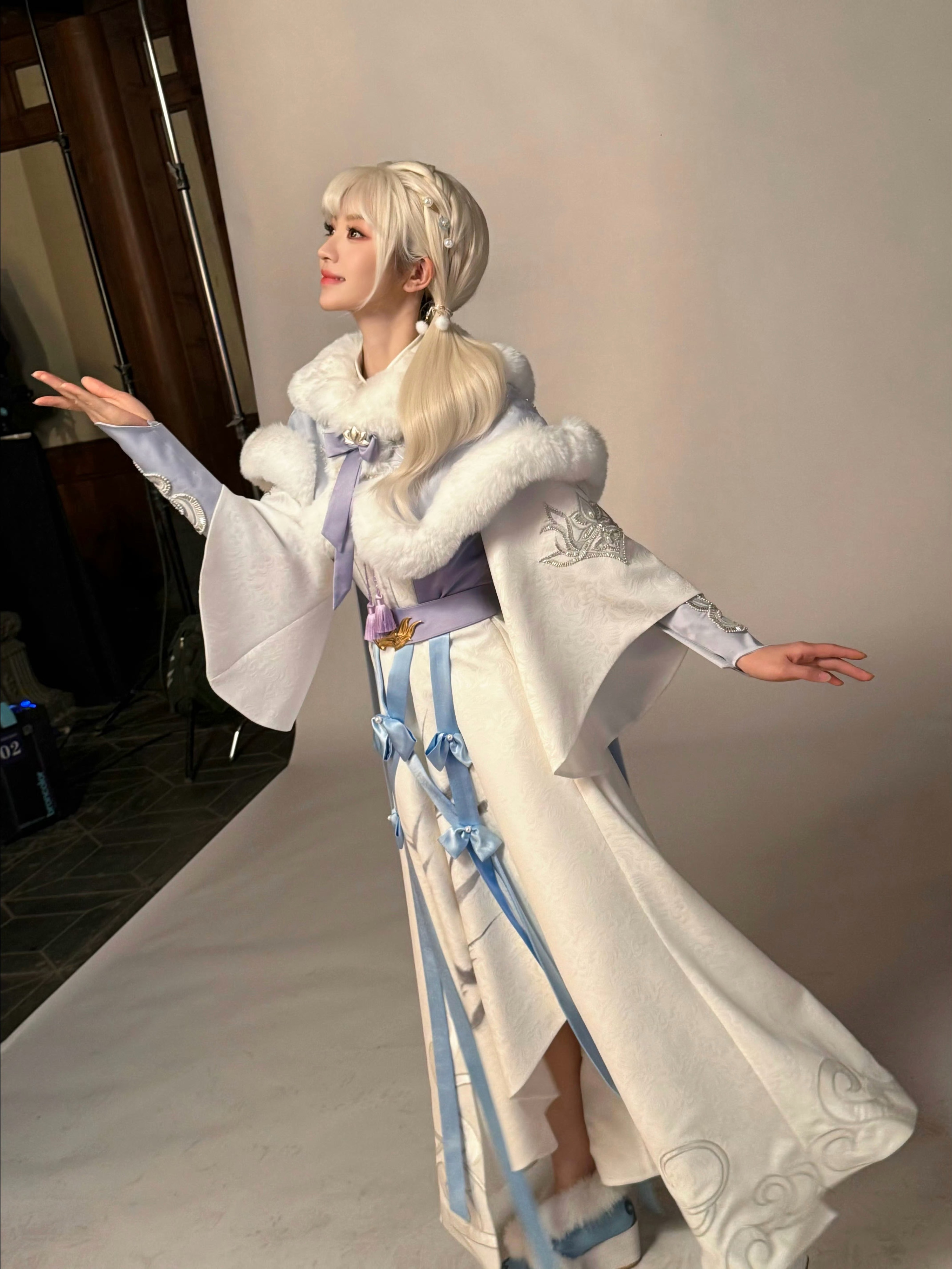 小田新cos造型好漂亮😍田曦薇白发双马尾造型田曦薇新cos造型