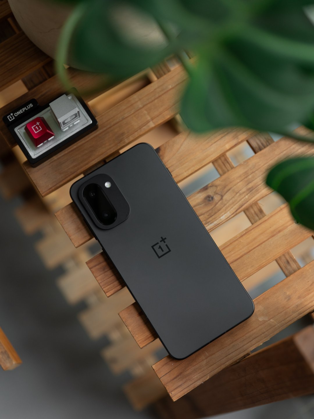 一加Ace6T今晚就正式登场（揭晓价格）了，汇总一下配置：首发第五代骁龙8处